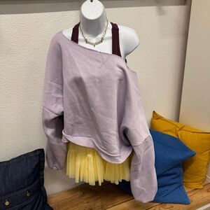 Blogilates off shoulder sweater